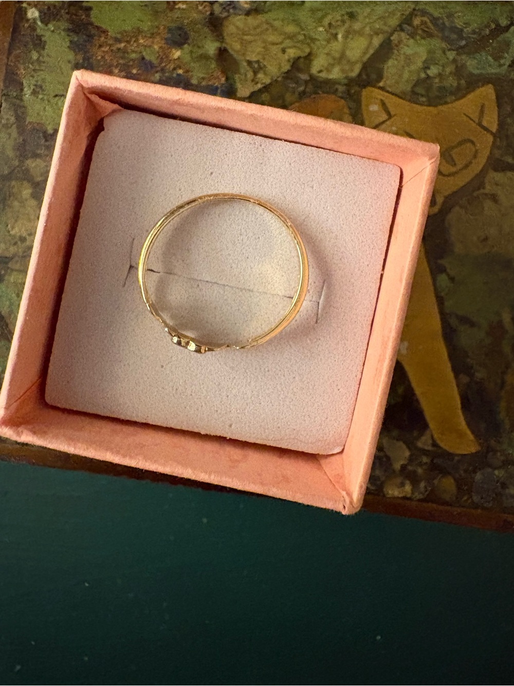 10k Gold 'MOM' Heart Diamond Accent Ring - yellow gold - Picture 3 of 5